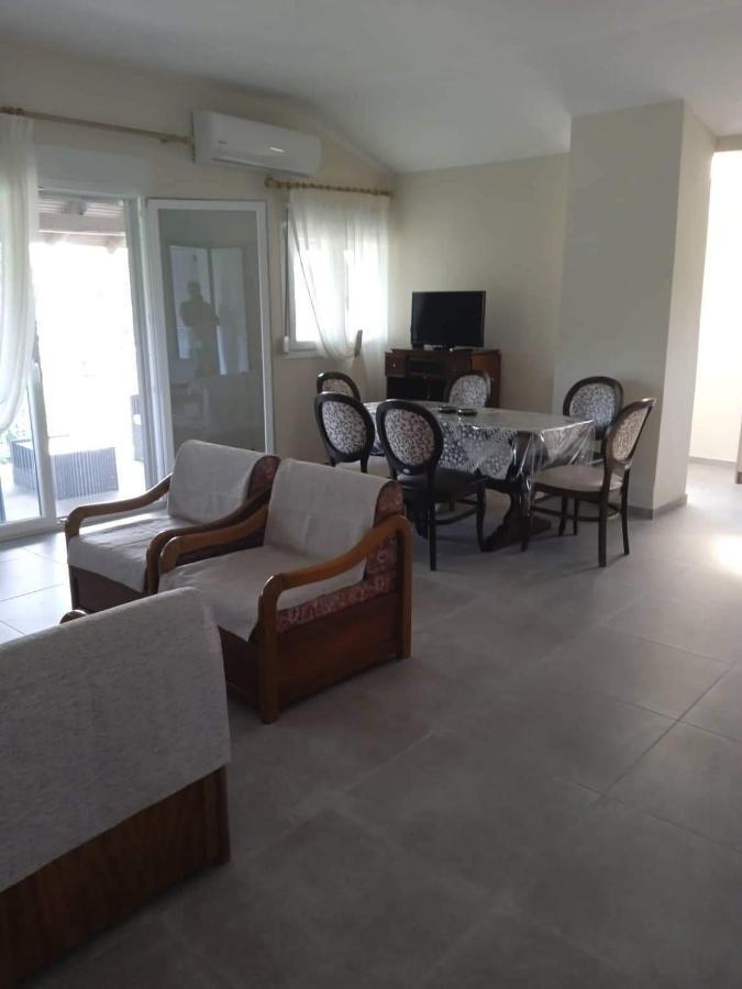 Villa Fotis View Paralía Skotínis Exterior foto